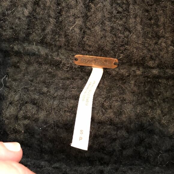 Free People Alpine black white gray wool alpaca cropped sweater size Small NWT - Picture 8 of 16